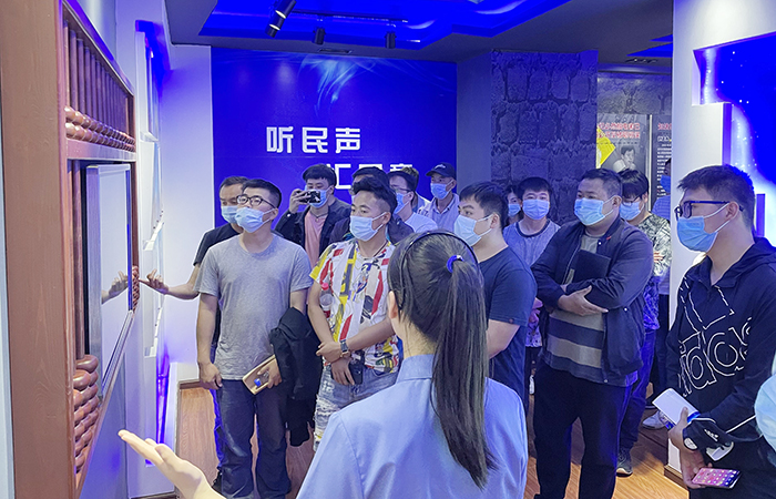 小五〇六直管部大理龙悦华府项目参观大理州人民检察院接受警示教育活动.jpg